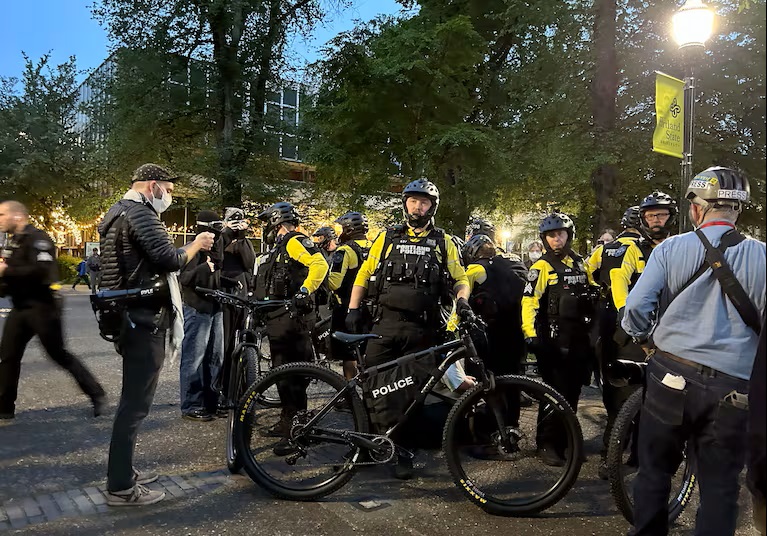 Ha, porno haqiqiy erkaklar uchun.