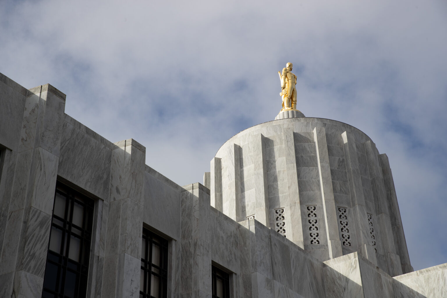 portlandtribune.com - Julia Shumway, Oregon Capital Chronicle - New laws aim to protect Oregonians from medical bankruptcies, dishonest car dealers