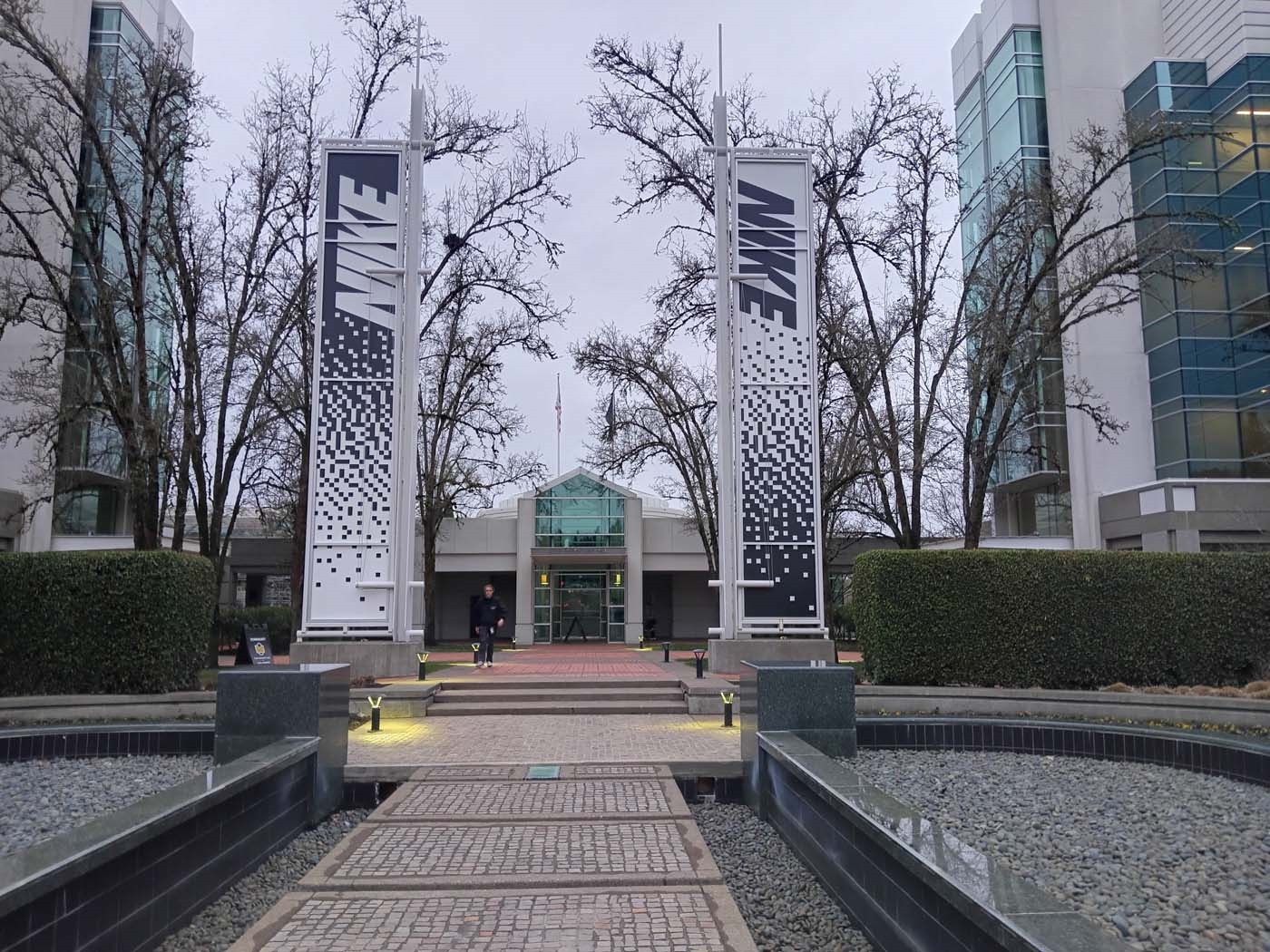 where is nike headquarters located